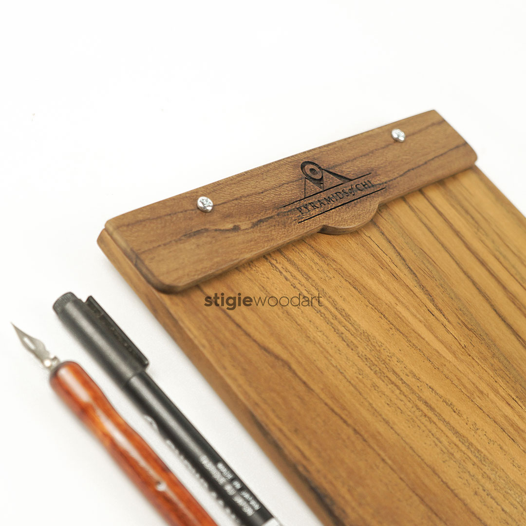 Tempat Buku Menu Kayu Jati Kustom Laser
