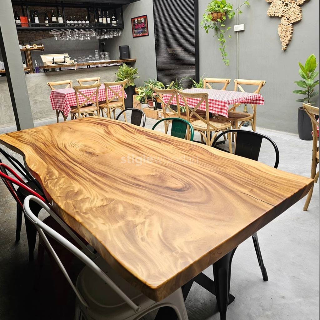 Meja Makan Cafe Kayu Trembesi Solid Natural